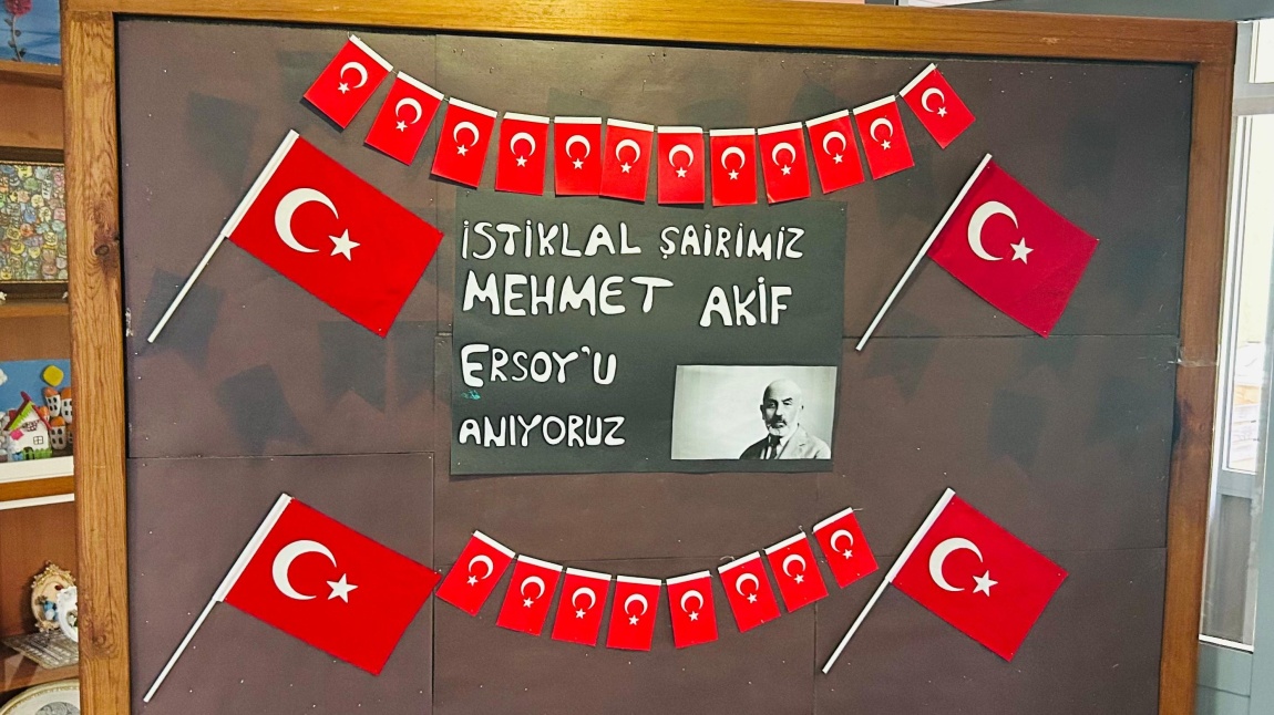 Milli Şairimizi Saygıyla Andık.